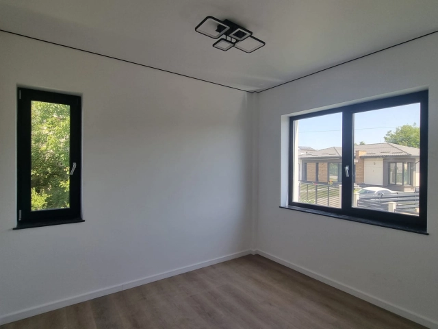 Casa 4 camere - Visani