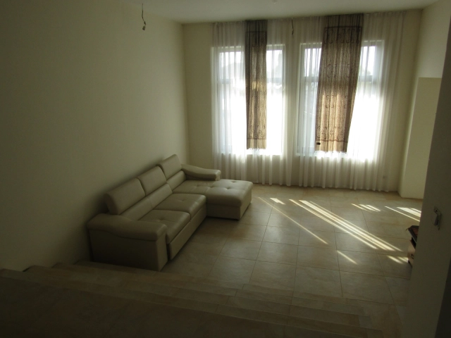 Casa 6 camere - Barnova