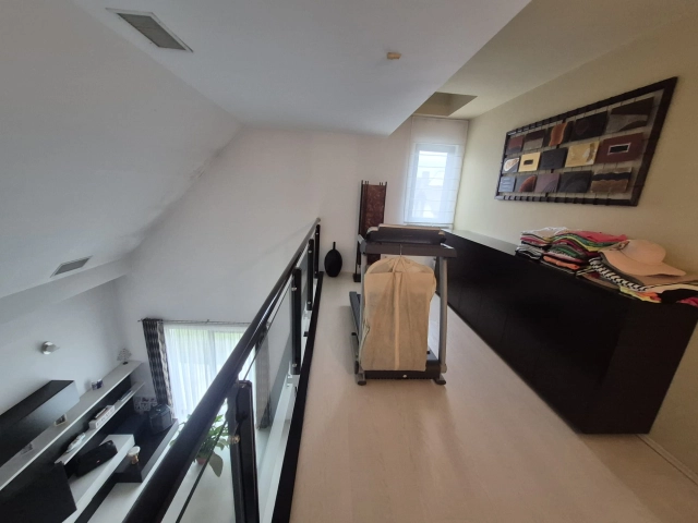 Casa 5 camere - Bucium