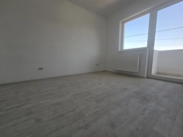 Casa 4 camere - Bucium