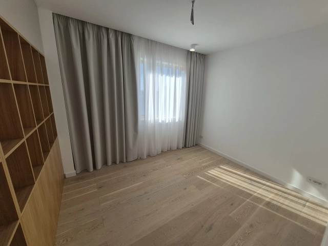 Casa 5 camere - Miroslava