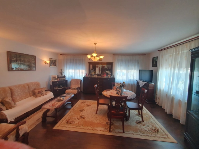 Casa 5 camere - Popas Pacurari