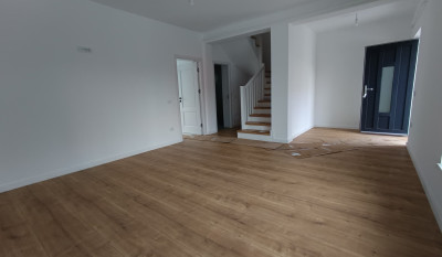 Vila de vanzare, 4 camere,  94mp, Valea Lupului,  (La 7 minute de Rond Pacurari) Iasi 161094