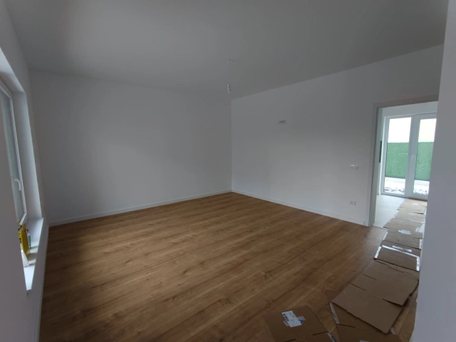 Casa 4 camere - Valea Lupului