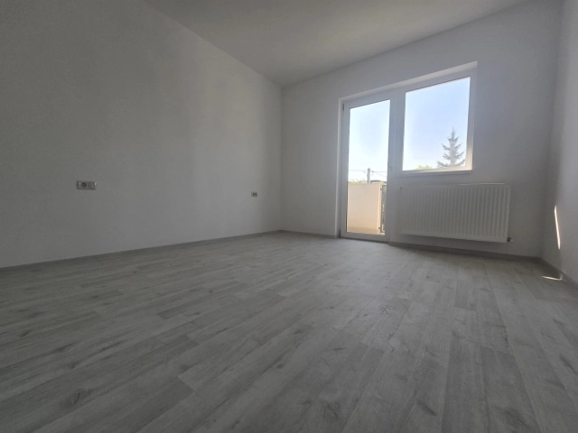 Casa 4 camere - Bucium