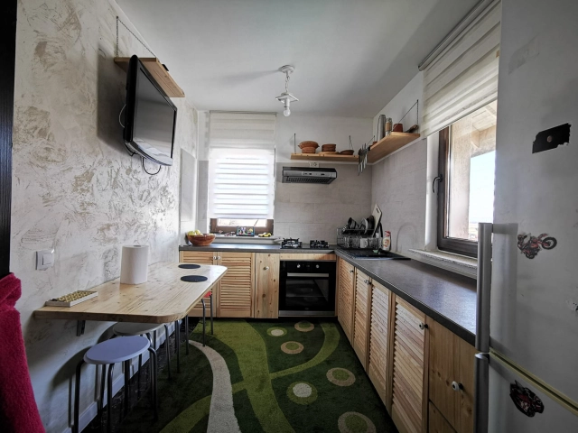 Casa 6 camere - Tomesti