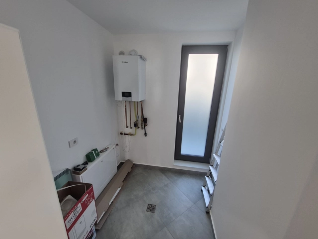 Casa 5 camere - Miroslava
