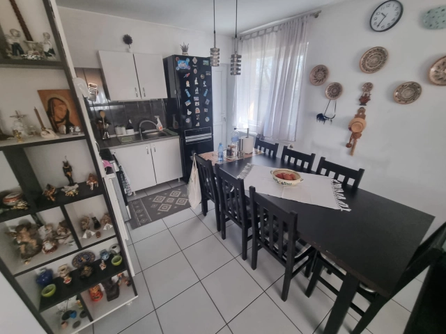 Casa 6 camere - Tatarasi