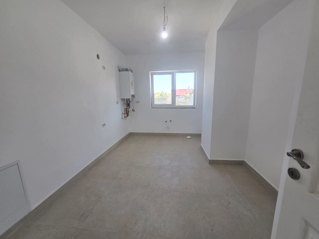Casa 4 camere - Bucium