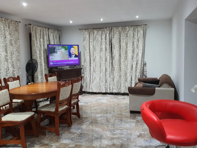 Casa 4 camere - Horpaz