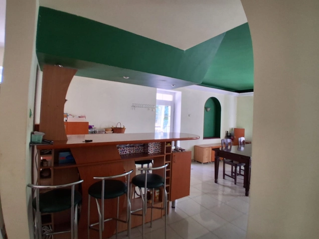 Casa 5 camere - Bucium