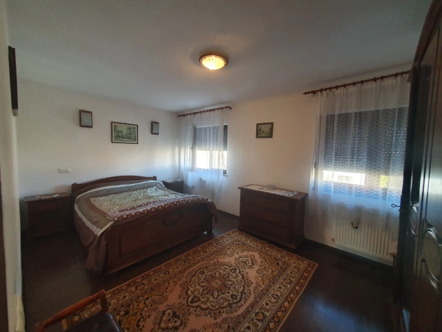 Casa 5 camere - Popas Pacurari