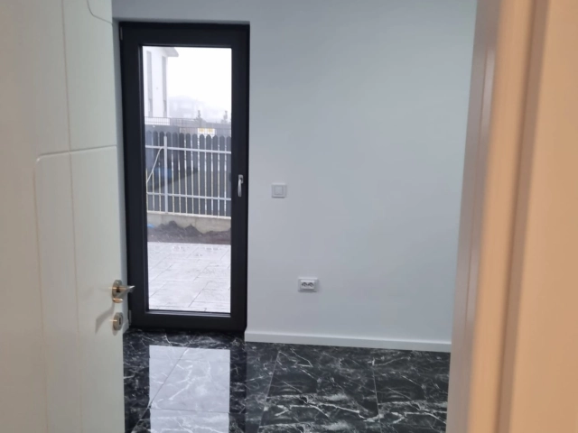 Casa 4 camere - Miroslava