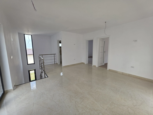 Casa 3 camere - CUG