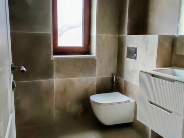 Casa 5 camere - Tomesti