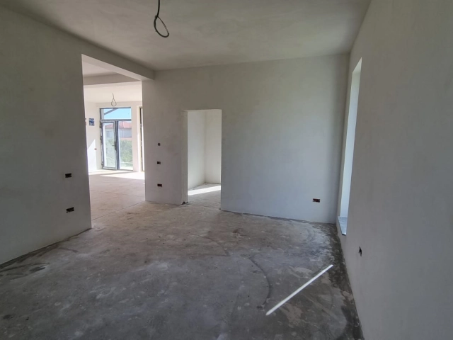Casa 3 camere - Visani