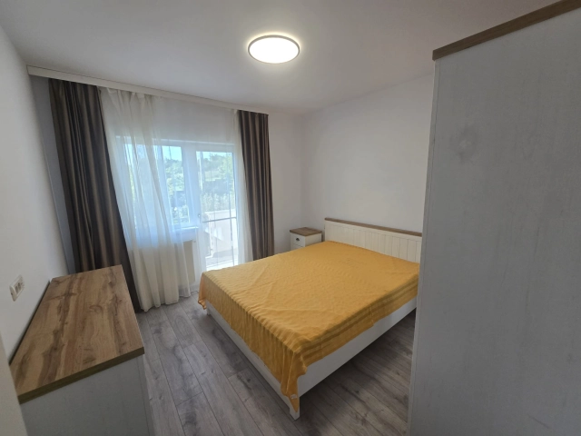 Casa 4 camere - Bucium