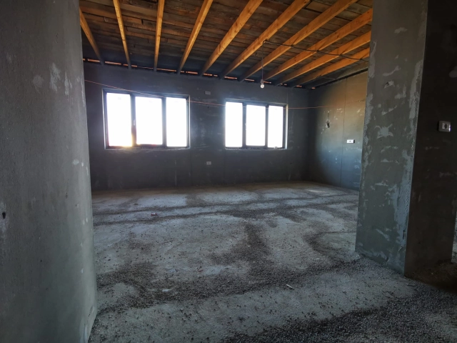Casa 6 camere - Tomesti
