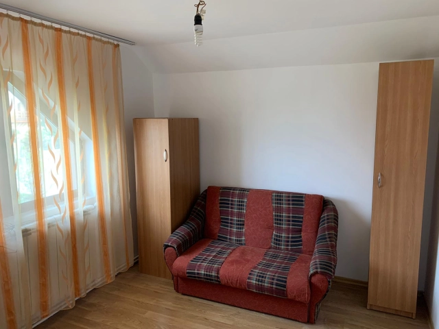 Casa 5 camere - Miroslava