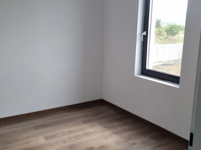 Casa 5 camere - Bucium