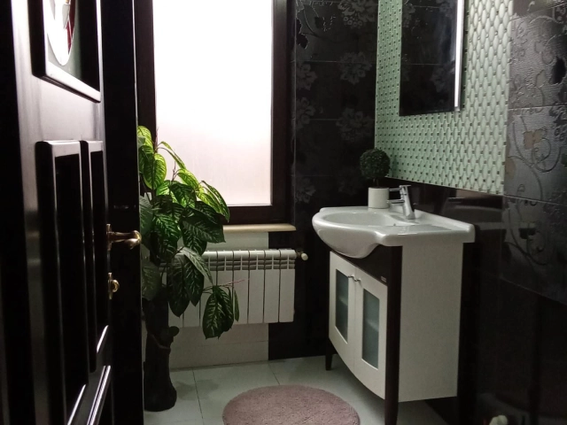 Casa 8 camere - Bucium