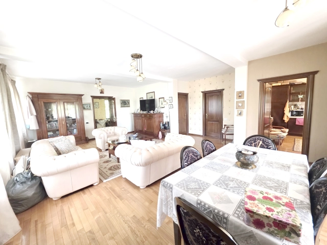 Casa 4 camere - Bucium