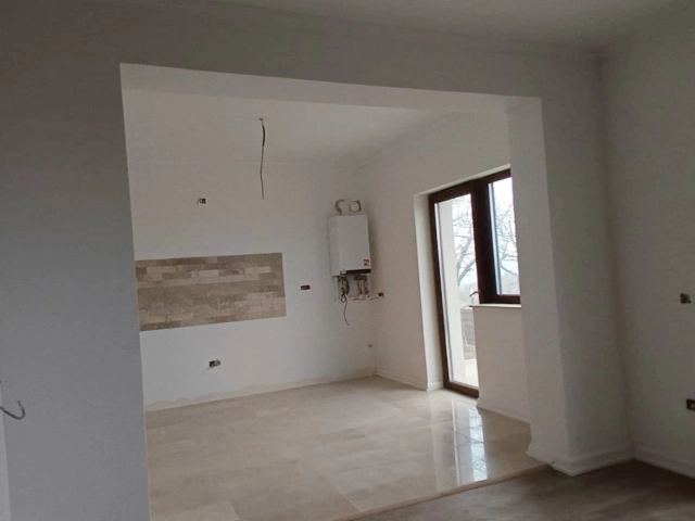 Casa 5 camere - Tomesti