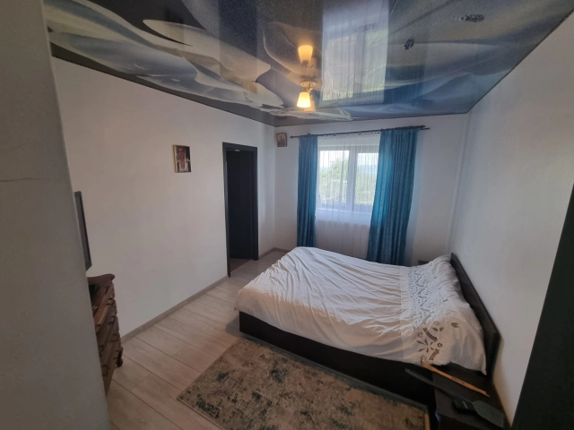 Casa 4 camere - Aroneanu