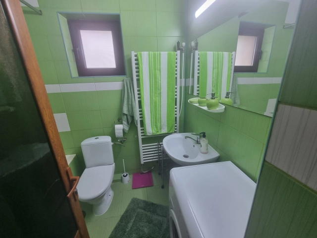 Casa 3 camere - Podul de Fier