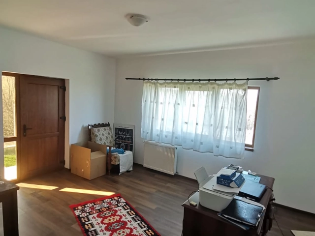 Casa 7 camere - Bucium
