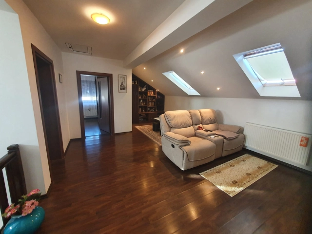 Casa 5 camere - Popas Pacurari