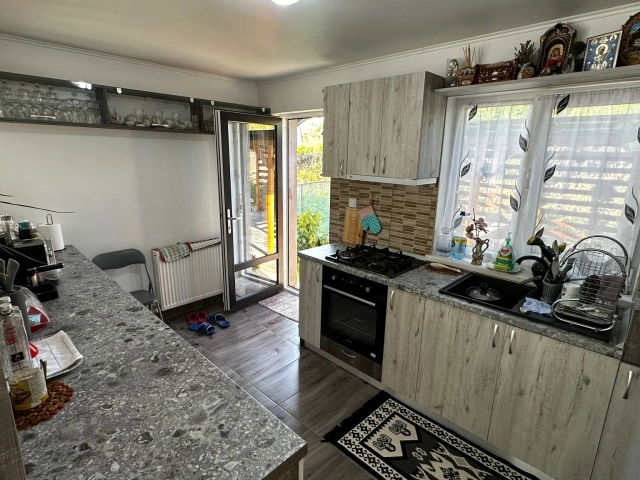Casa 3 camere - Tomesti