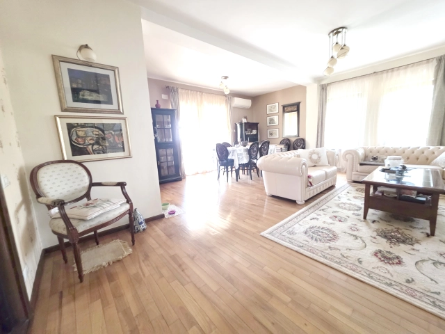 Casa 4 camere - Bucium