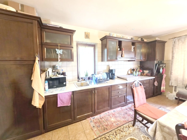 Casa 4 camere - Bucium