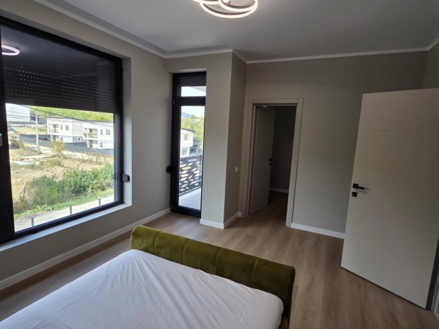 Casa 4 camere - Miroslava