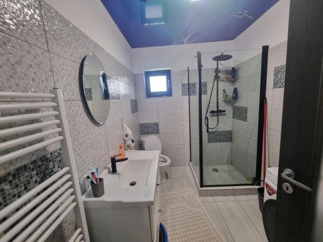 Casa 4 camere - Aroneanu