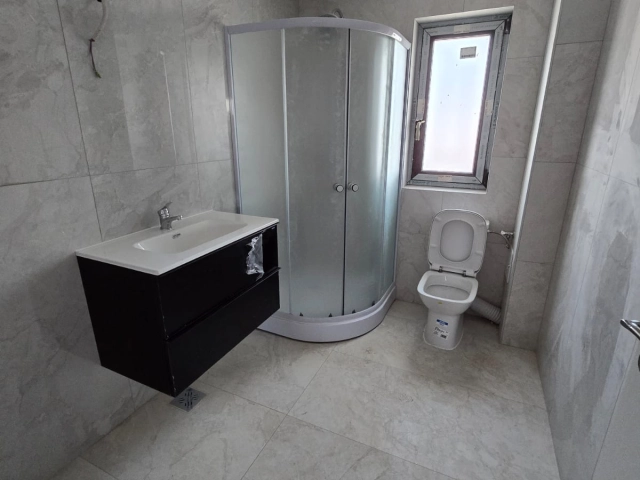 Casa 3 camere - Miroslava