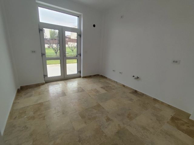 Casa 4 camere - Miroslava