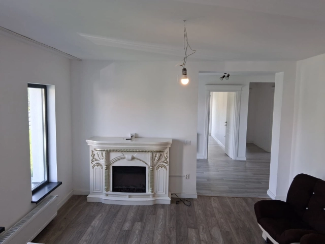 Casa 4 camere - Dancu