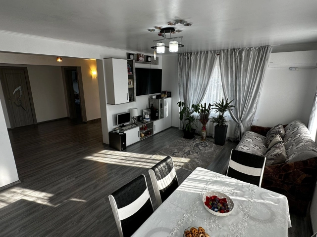 Casa 3 camere - Tomesti