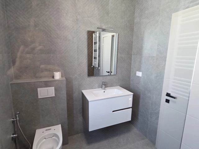 Casa 4 camere - Miroslava