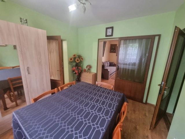 Casa 3 camere - Podul de Fier