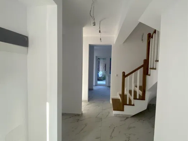 Casa 5 camere - Popas Pacurari