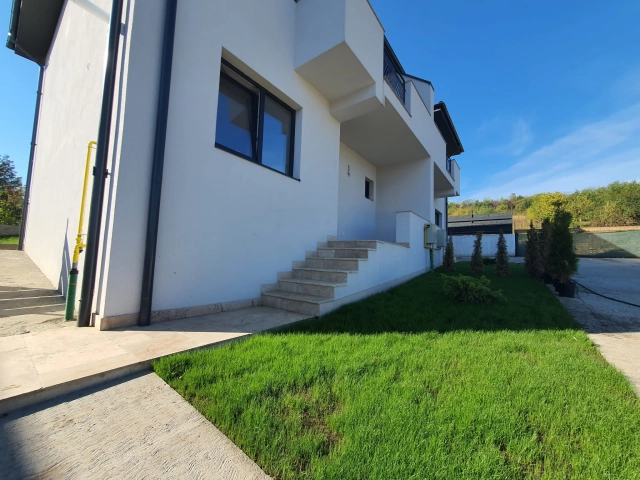 Casa 4 camere - Bucium