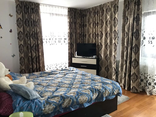 Casa 5 camere - Miroslava