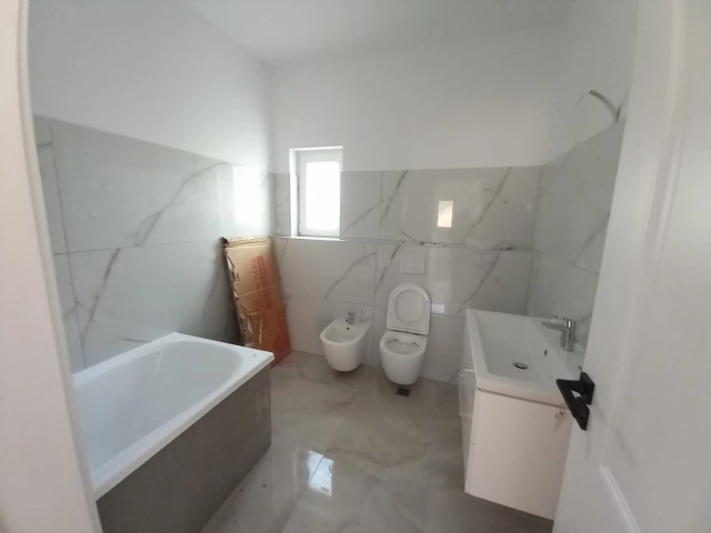 Casa 4 camere - Valea Lupului