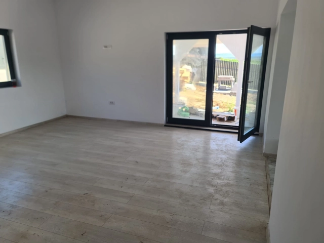 Casa 3 camere - Vorovesti