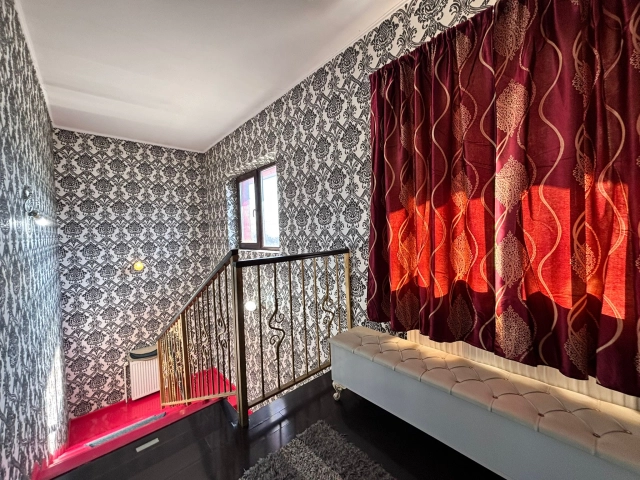 Casa 6 camere - CUG
