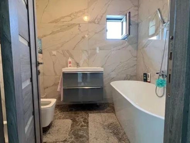 Casa 4 camere - CUG