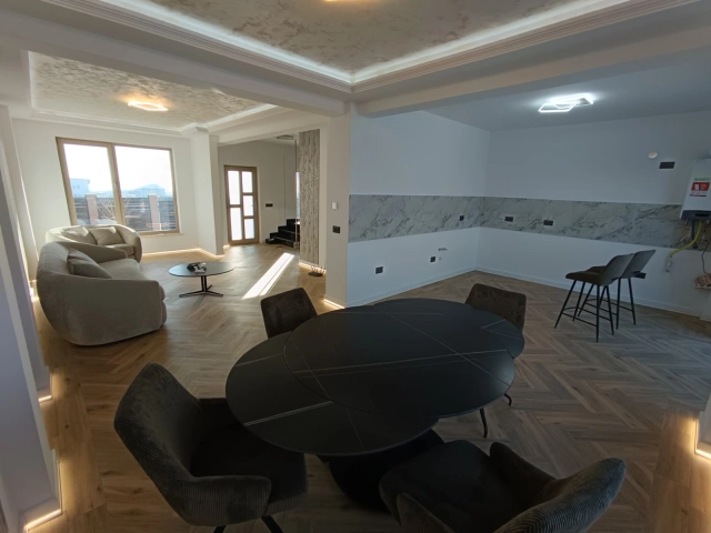 Casa 4 camere - Valea Lupului